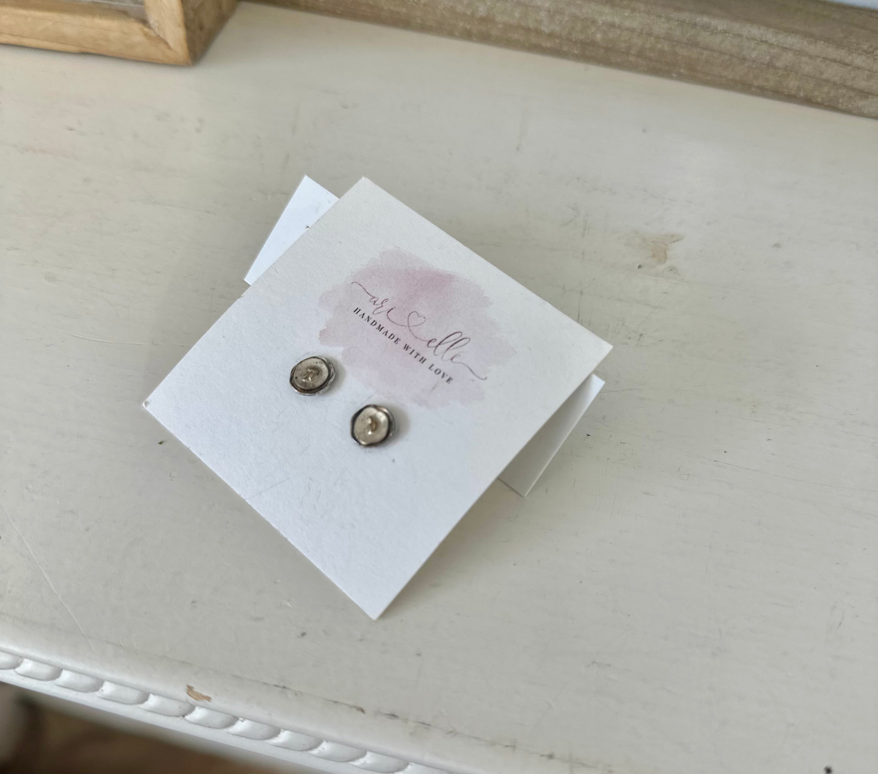 Ari + Elle Jewelry